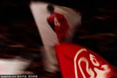 西甲焦点战：马竞迭戈·科斯塔梅开二度，皇马遭遇赛季首败